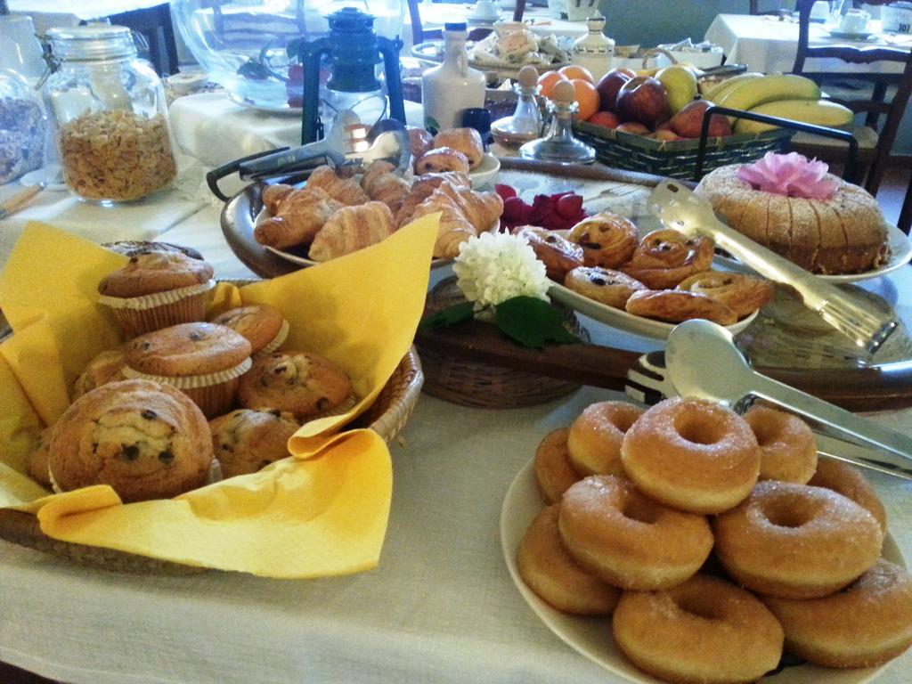 Villa Di Corliano Relais All'Ussero 圣朱利亚诺-泰尔梅 外观 照片